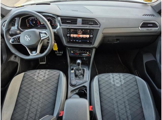 2021 Volkswagen Tiguan R-Line 4Motion