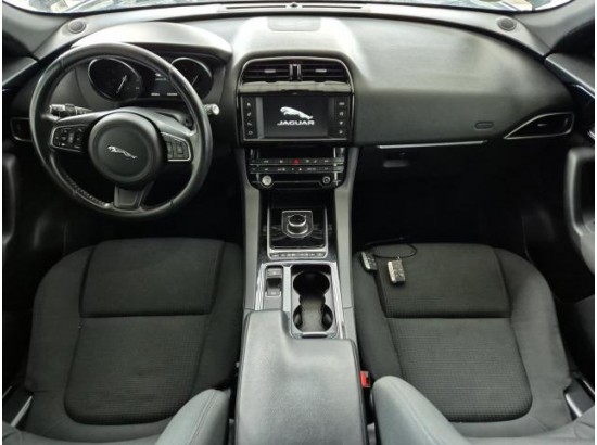 2017 Jaguar F-PACE Pure AWD