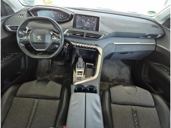2017 Peugeot 5008 Allure
