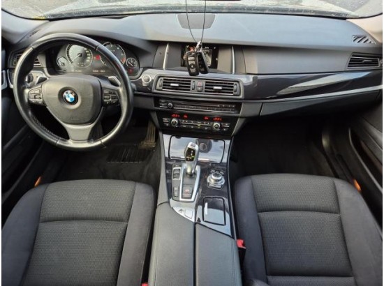 2015 BMW 5er Touring 520 d xDrive