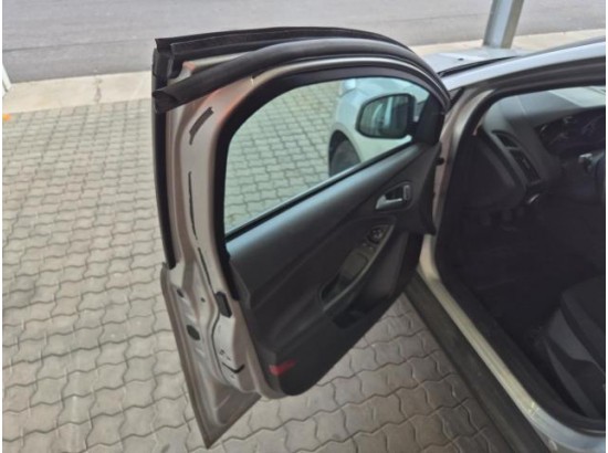 2015 Ford Focus Turnier Business