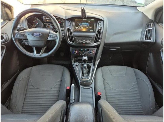 2015 Ford Focus Turnier Titanium