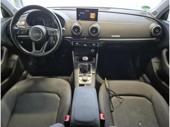 2016 Audi A3 Limousine basis