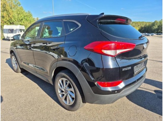 2016 Hyundai Tucson blue Intro Edition 2WD