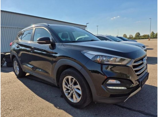 2016 Hyundai Tucson blue Intro Edition 2WD