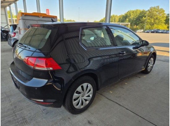 2015 Volkswagen Golf VII Lim. Trendline BMT