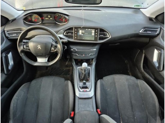 2015 Peugeot 308 SW Style