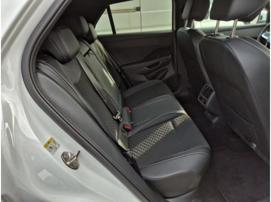 2026 Volkswagen T-Roc 1.5 eTSI 110 kW R-Line