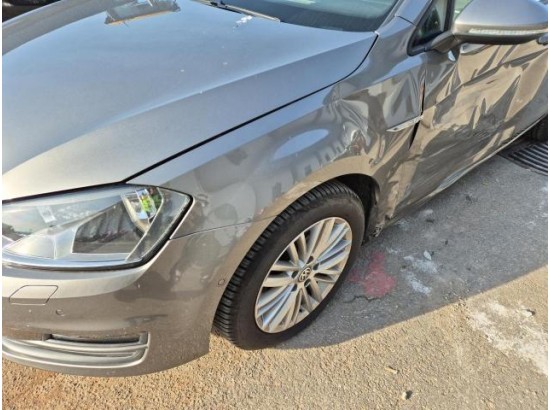 2015 Volkswagen Golf VII Lim. Comfortline BMT